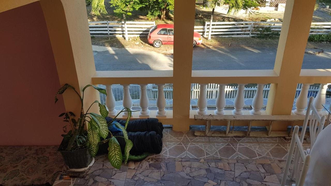 Rain Appartement Bridgetown Buitenkant foto