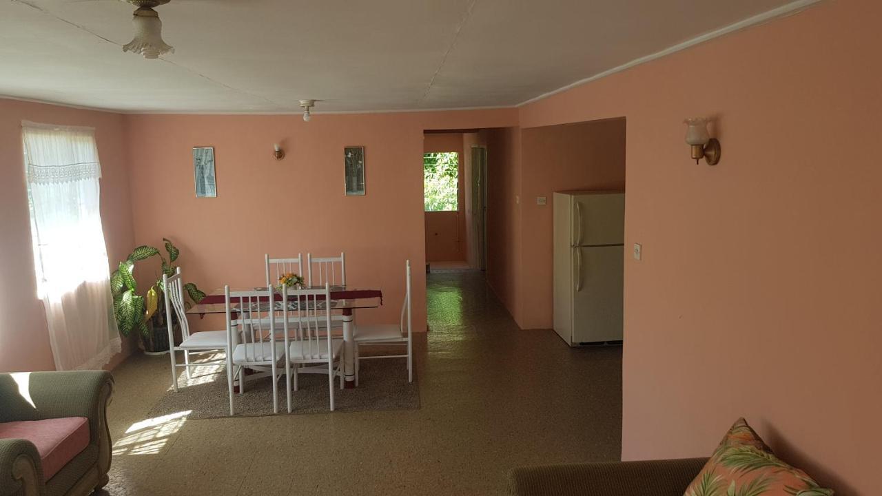 Rain Appartement Bridgetown Buitenkant foto
